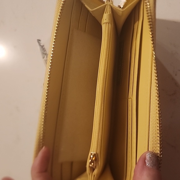 Yellow Leather Wallet - Picture 2 of 8